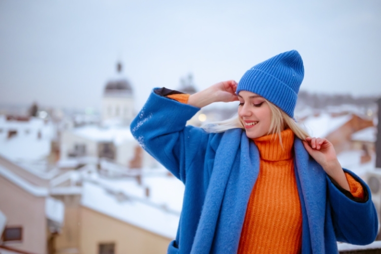 Трихолог назвала температуру, при которой опасно ходить без шапки