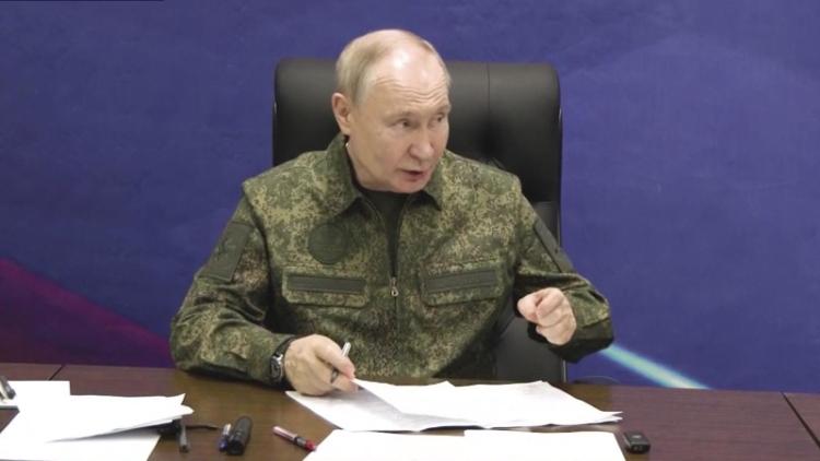 Путин: противник не в состоянии должным образом реагировать на наступление ВС РФ