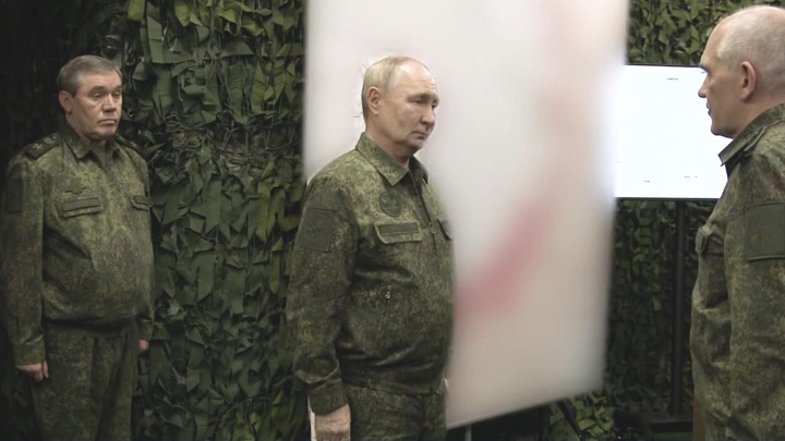 Путин: противник не в состоянии должным образом реагировать на наступление ВС РФ